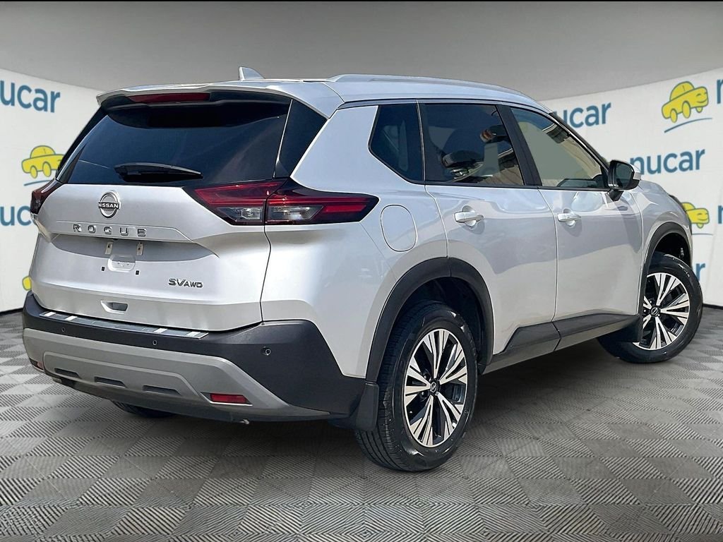 Used 2023 Silver Nissan SV image 6