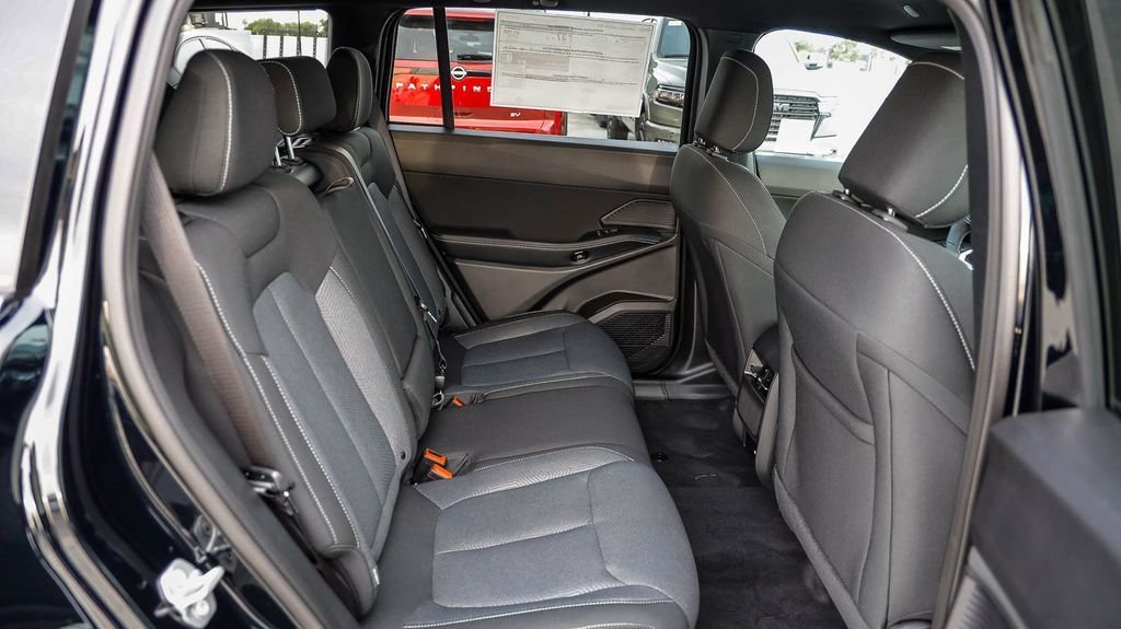 New 2026 Diamond Black Jeep Laredo image 19