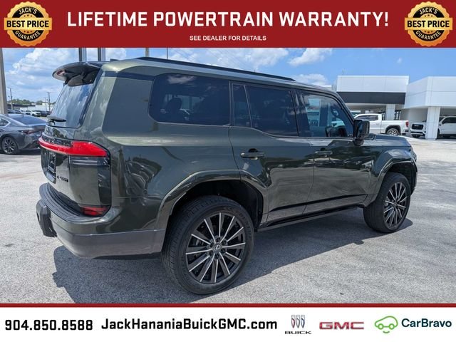 Used 2024 Green Lexus 550 Luxury+ image 3