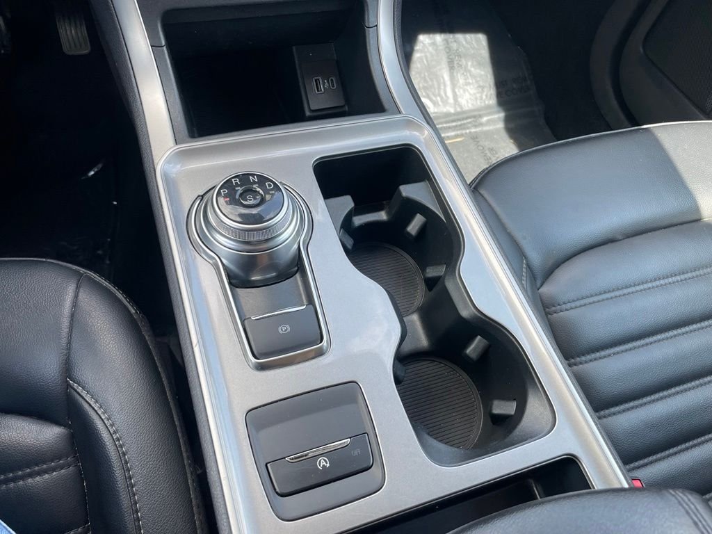Used 2024 White Ford SEL image 13