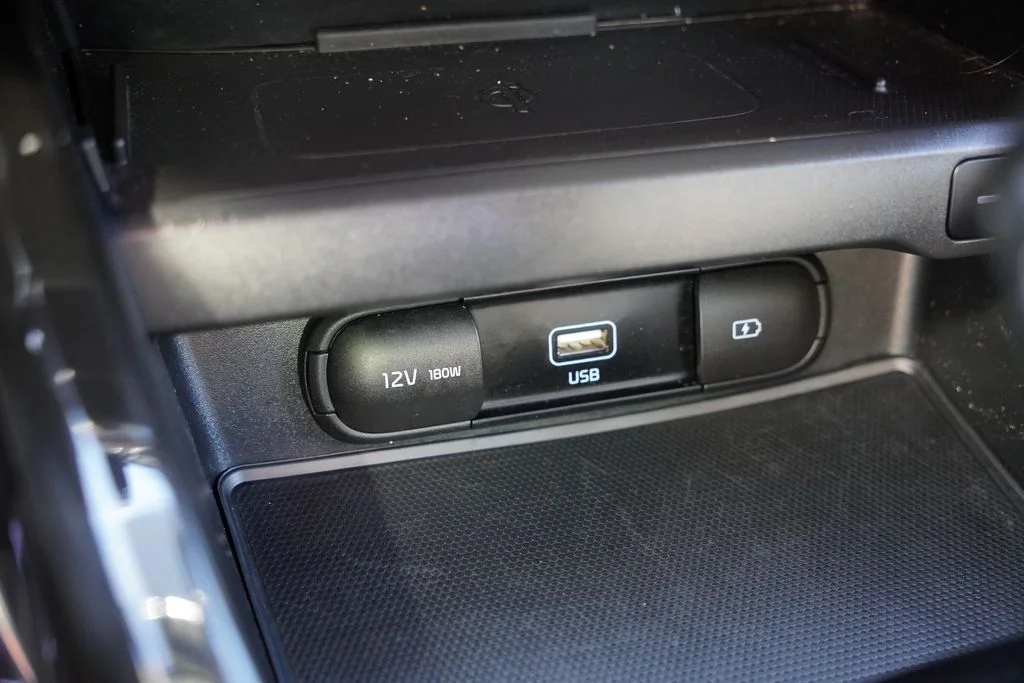 Used 2020 White Kia GT-Line Turbo image 28