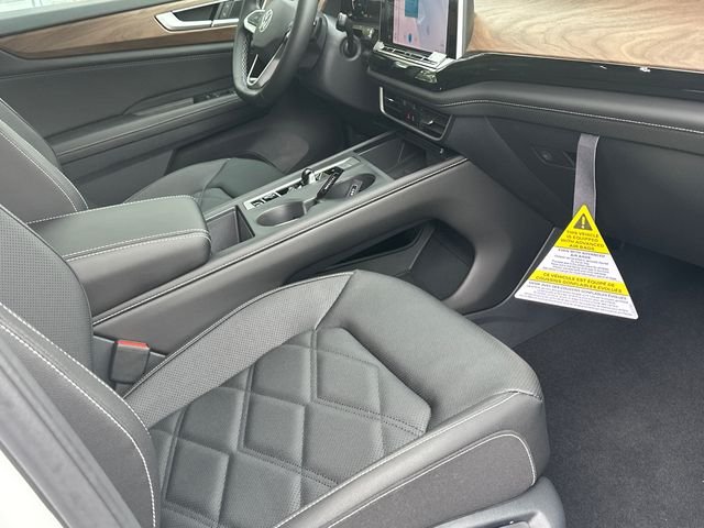 New 2026 White/off-white Volkswagen 2.0T SE image 30