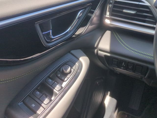 Used 2025 White Subaru Onyx Edition image 36