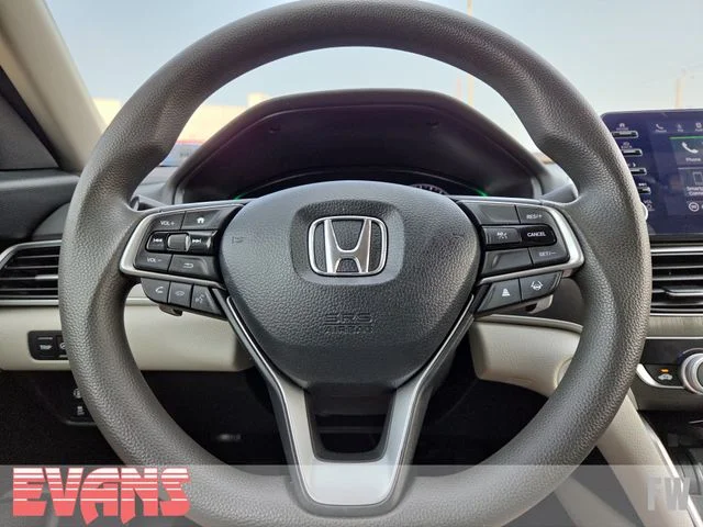 Used 2021 White Honda Base image 13