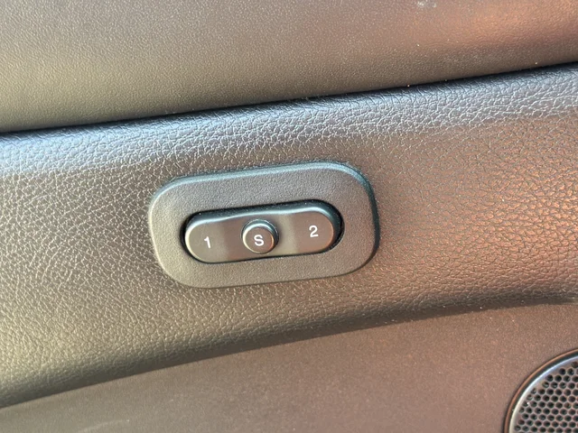 Used 2021 Red Jeep Summit image 17