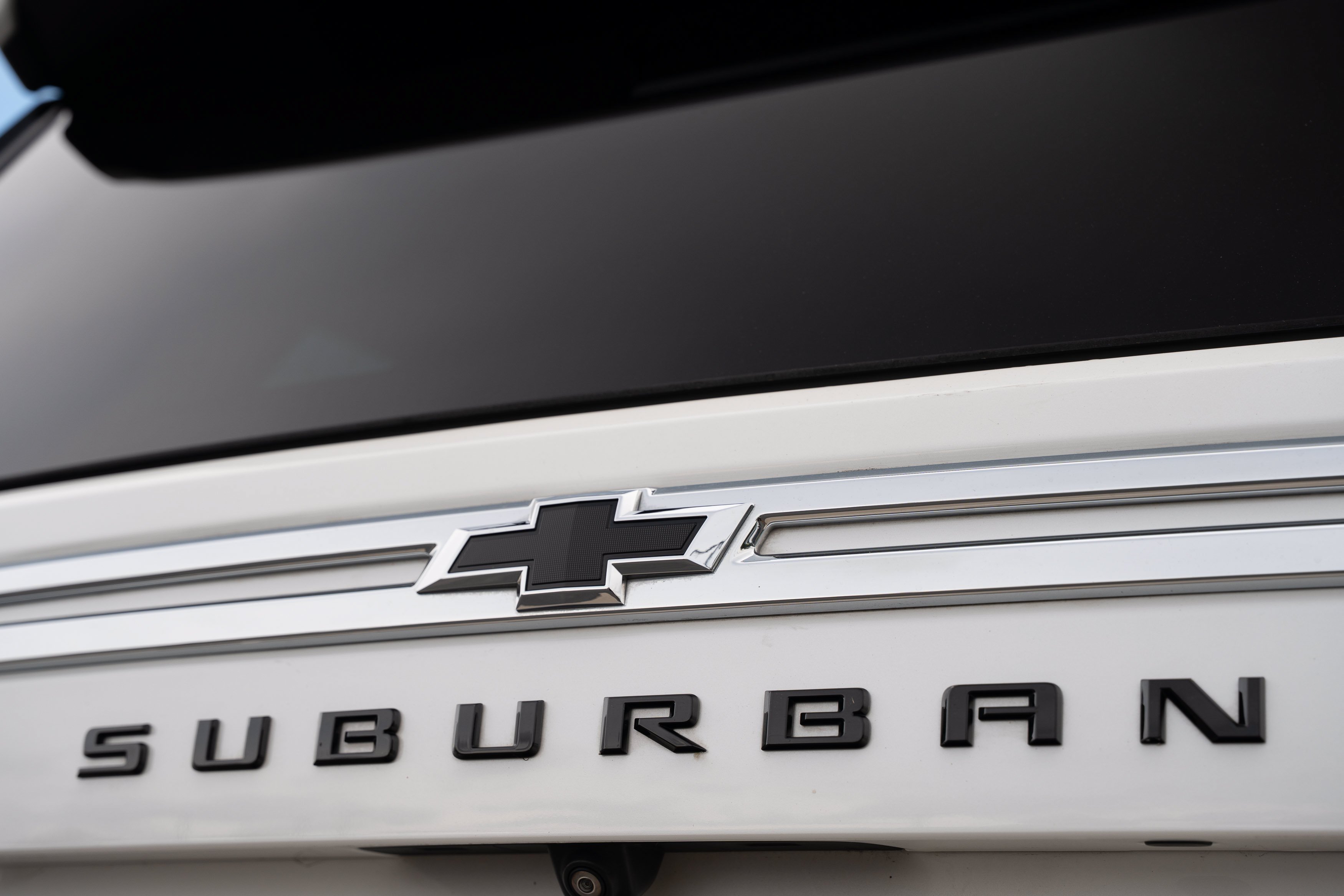 Used 2022 Iridescent Pearl Tricoat Chevrolet LT image 32