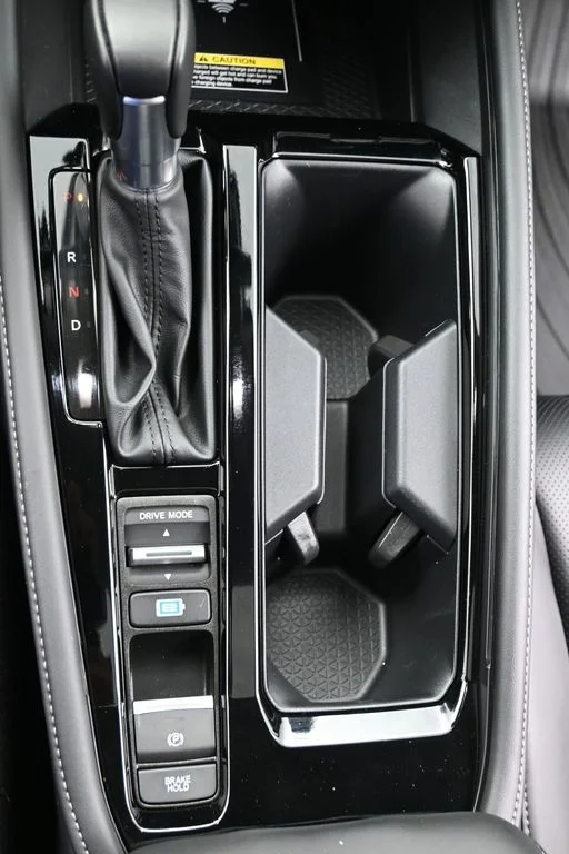 2024 Honda Accord Hybrid Touring - Photo 17