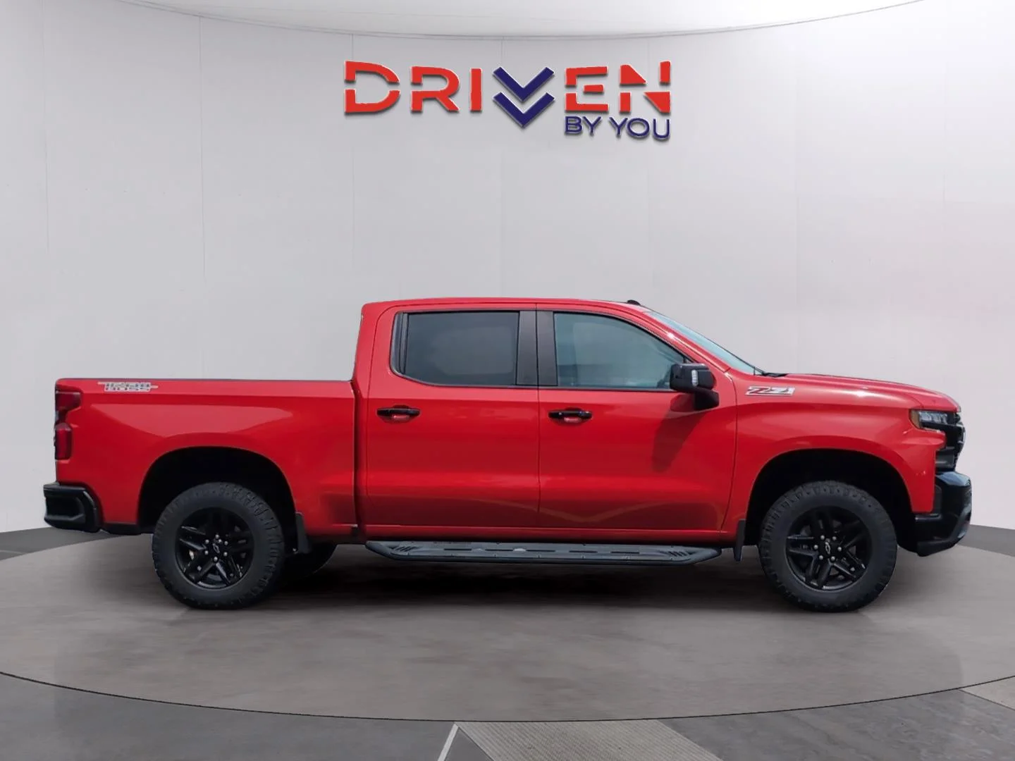 Used 2021 RED HOT Chevrolet LT Trail Boss image 6