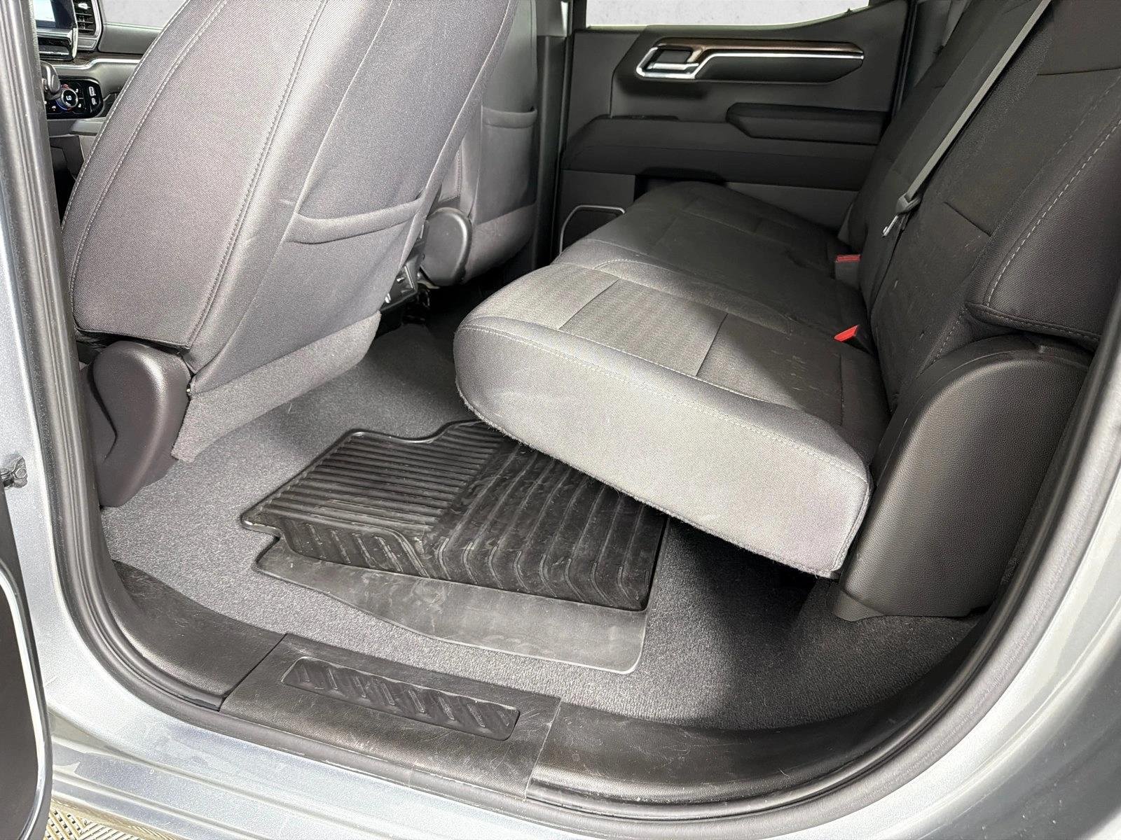 Used 2024 Sterling Gray Metallic Chevrolet LT image 20