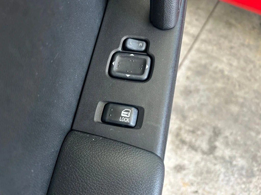 Used 2009 Red Mazda Sport image 31
