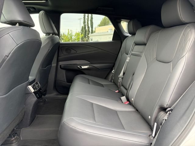 Used 2025 White Lexus 350h Premium image 22