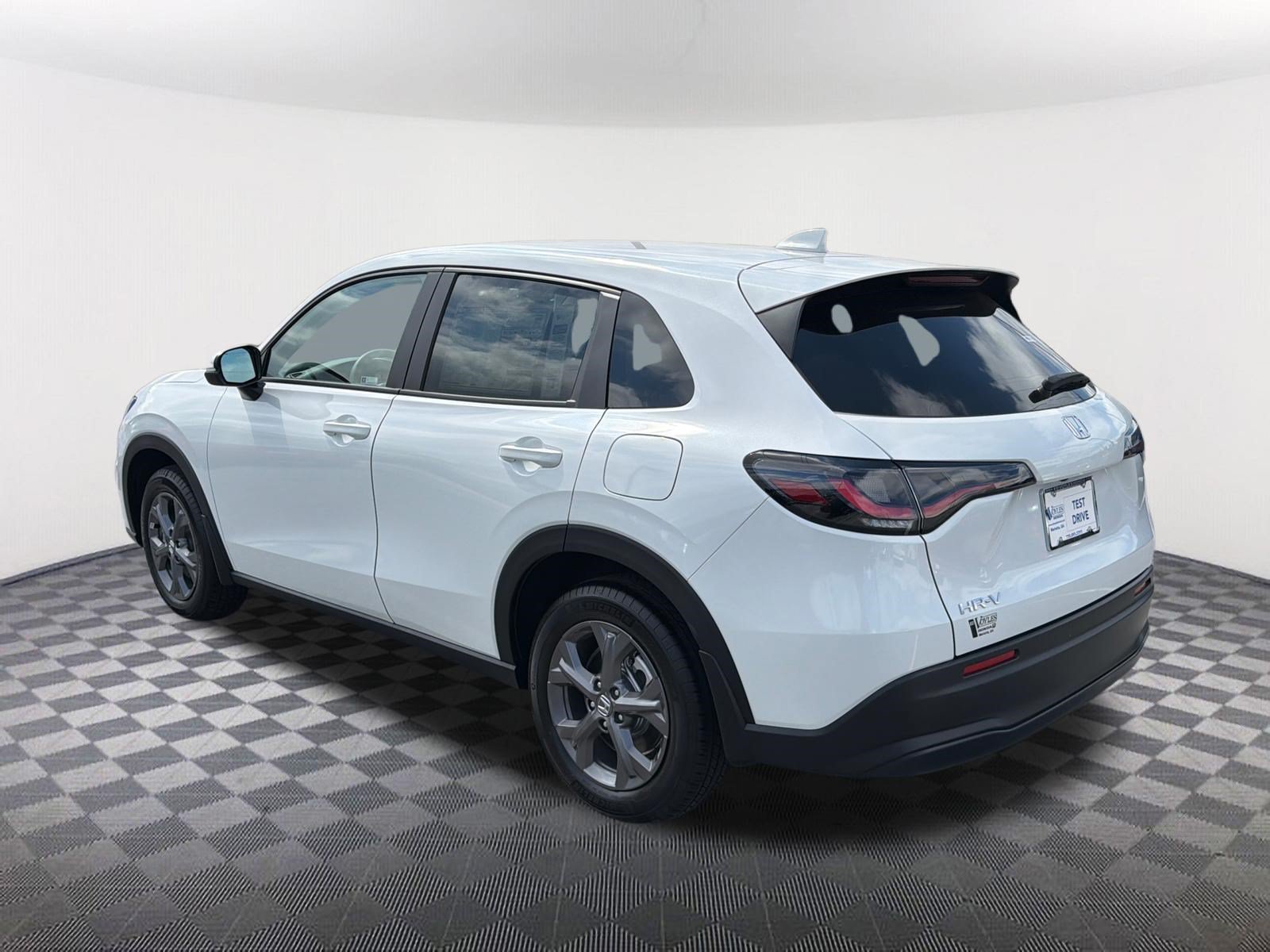 New 2027 Platinum White Pearl Honda LX image 5
