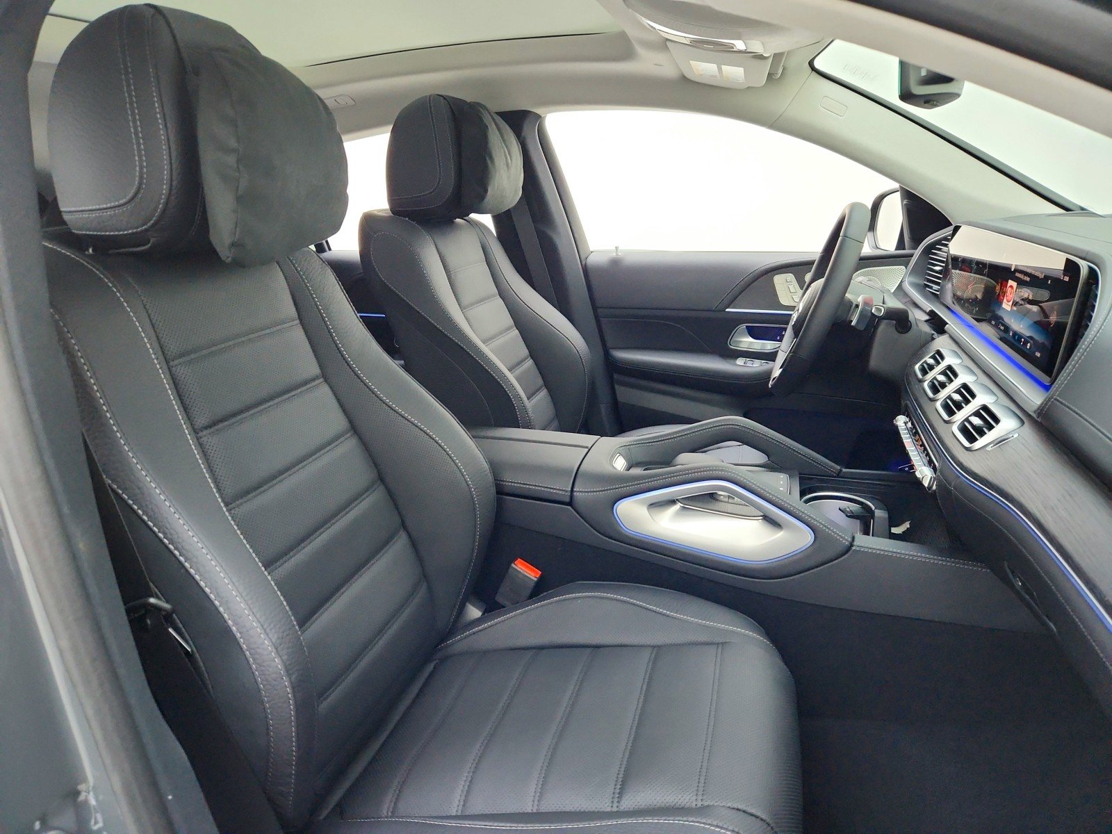 New 2026 MANUFAKTUR Silicon Grey Mercedes-Benz GLE 450 4MATIC® Coupe image 20
