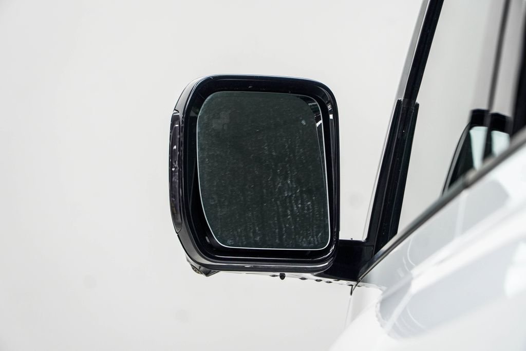 Used 2025 White Land Rover S image 16
