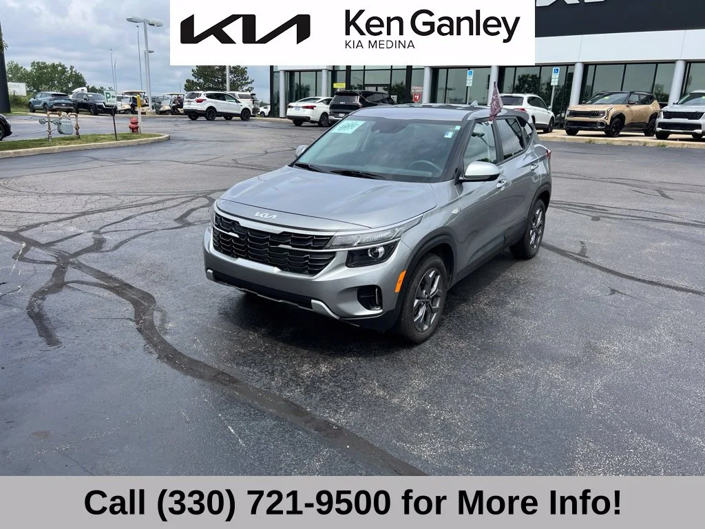 Certified Used 2024 Gray Kia LX image 3