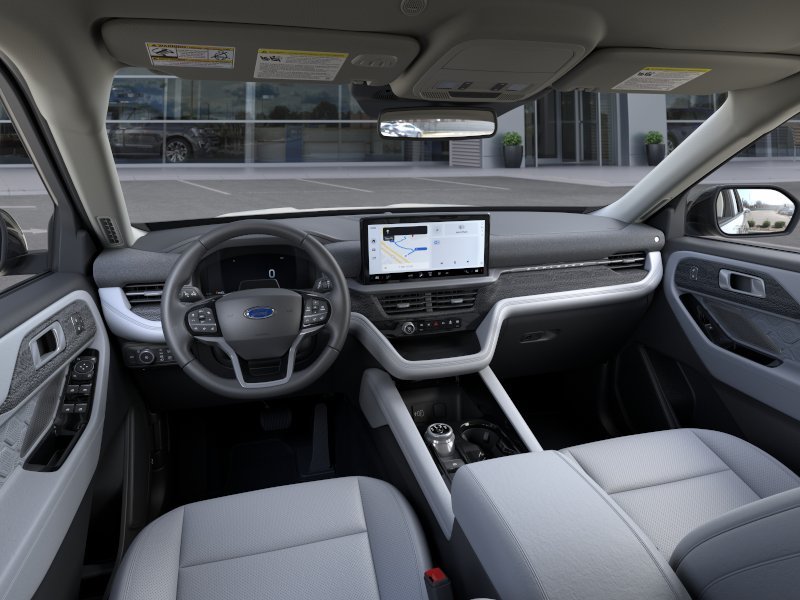 New 2026 Star White Metallic Tri-Coat Ford Platinum™ image 9