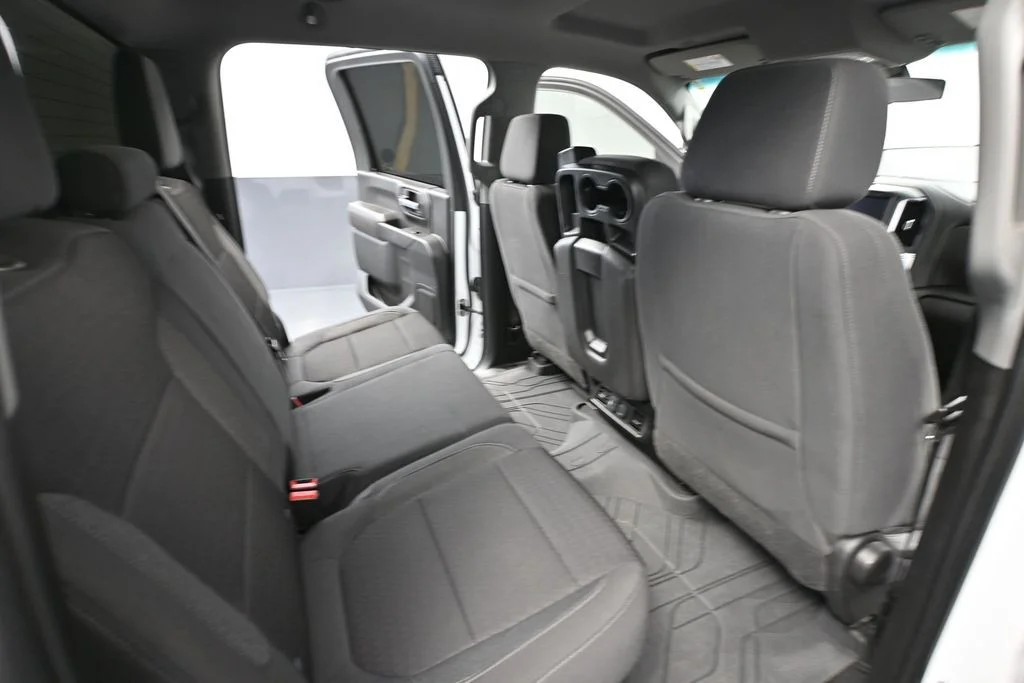 Used 2022  Chevrolet LT image 46