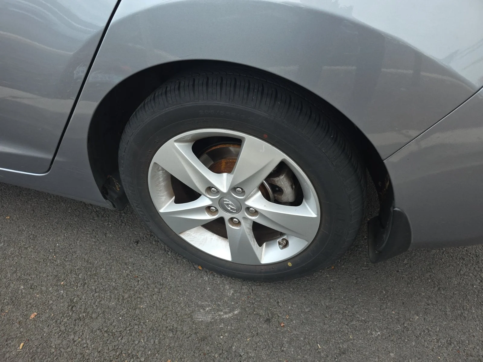 Used 2013 Gray Hyundai GLS image 4