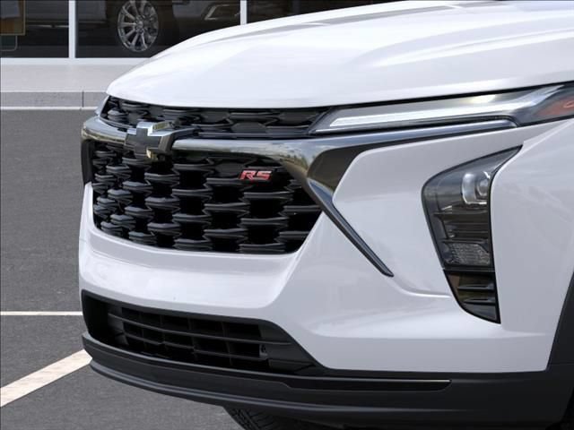 New 2026 Summit White Chevrolet 2RS image 14