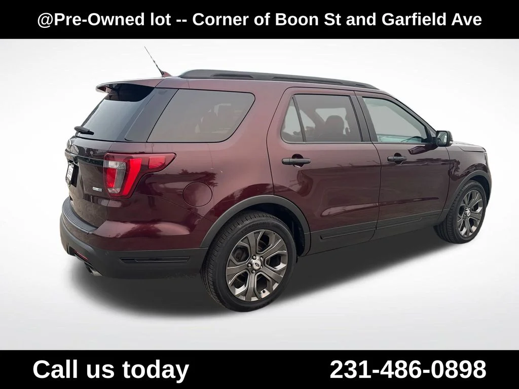 Used 2018 Red Ford Sport image 5