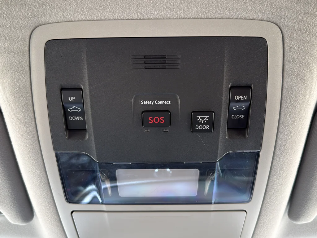 Used 2017 Blue Lexus 350 image 28