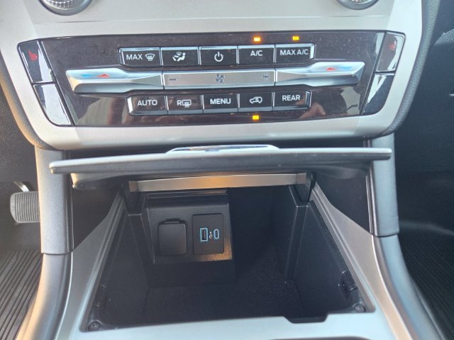 Used 2022 Silver Ford XLT image 14