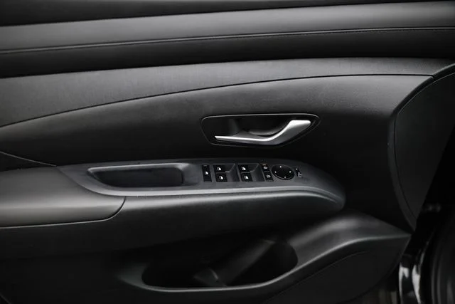 Used 2025 Phantom Black Hyundai XRT image 15