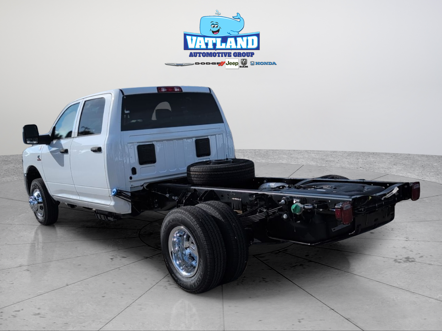 2026 RAM 3500 Chassis Tradesman - Photo 6