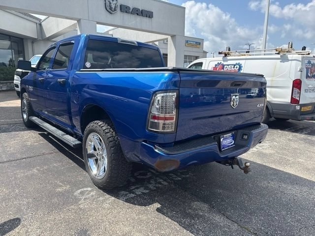 Used 2016 Blue Streak Pearlcoat Ram Express image 10