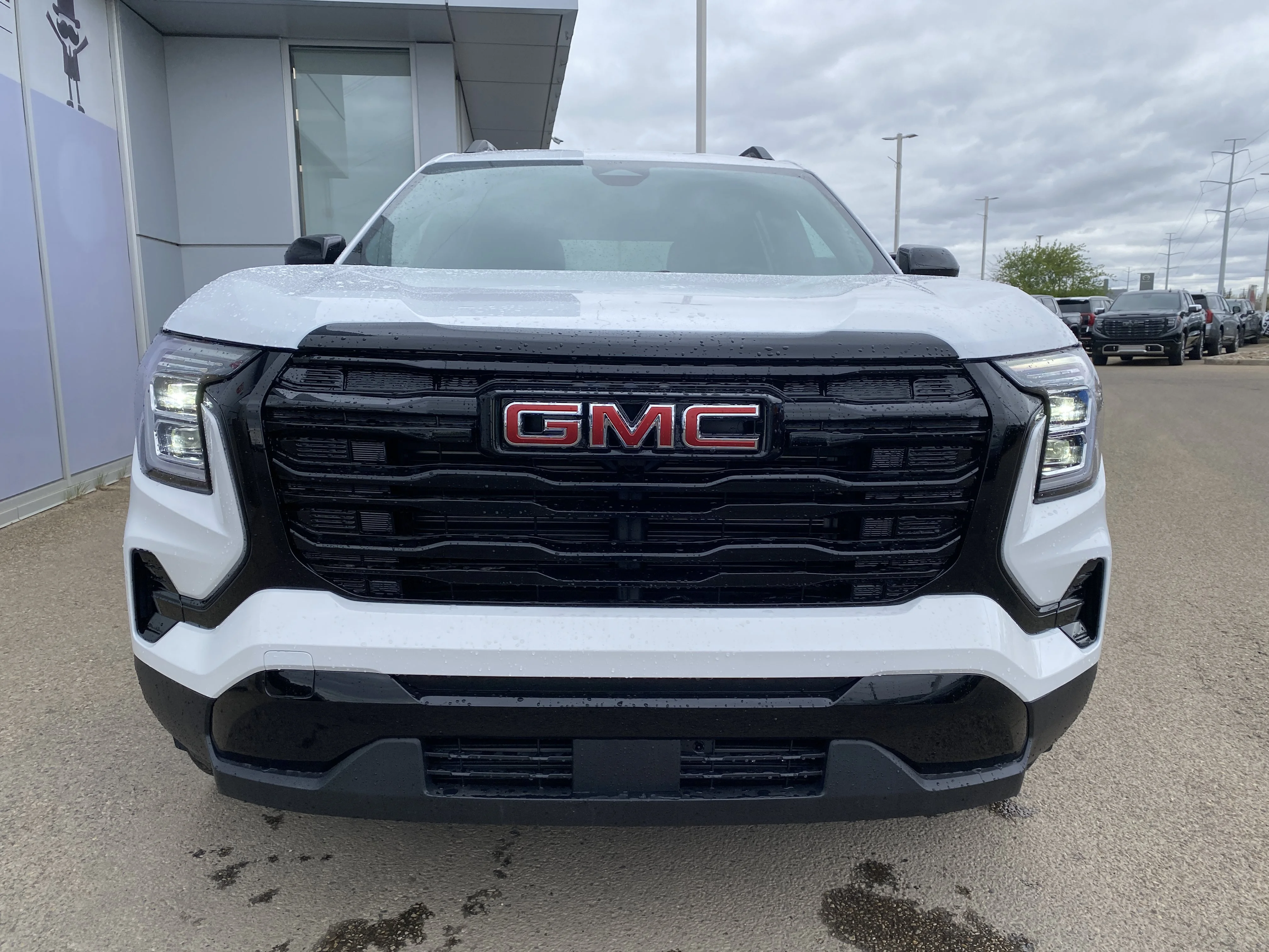 New 2026 Summit White GMC AWD Elevation image 9