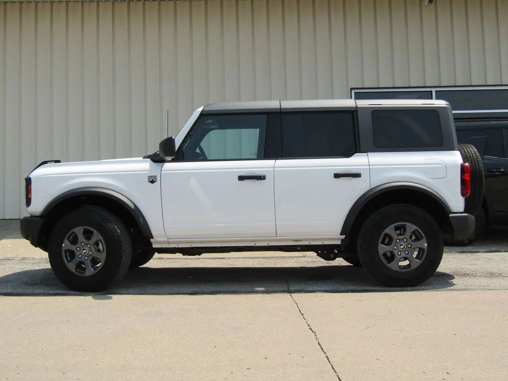 Used 2025 White Ford Big Bend image 11