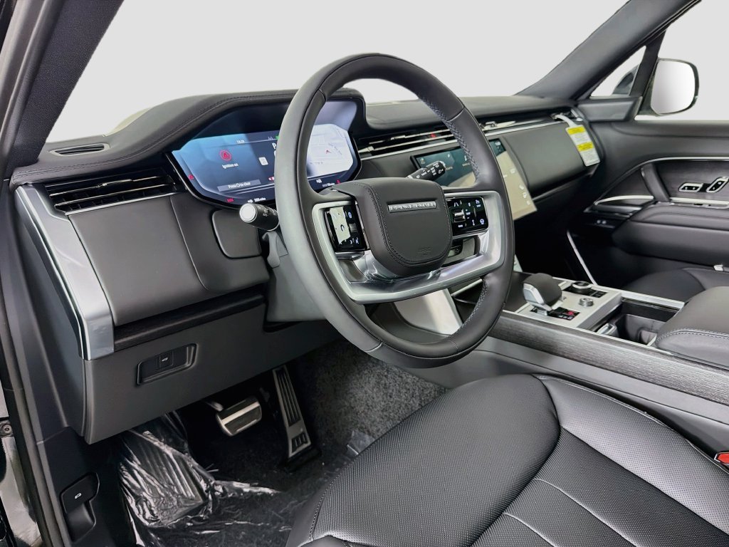 New 2027 Santorini Black Land Rover SE image 9