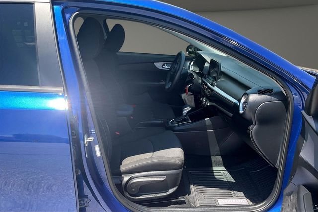 Used 2023 Blue Kia LXS image 7