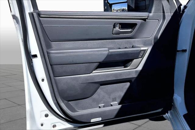Certified Used 2026 WIND CHILL PEARL Toyota  image 19