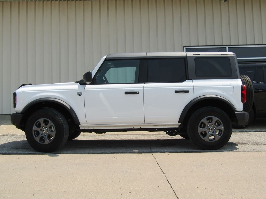 Used 2025 White Ford Big Bend image 11