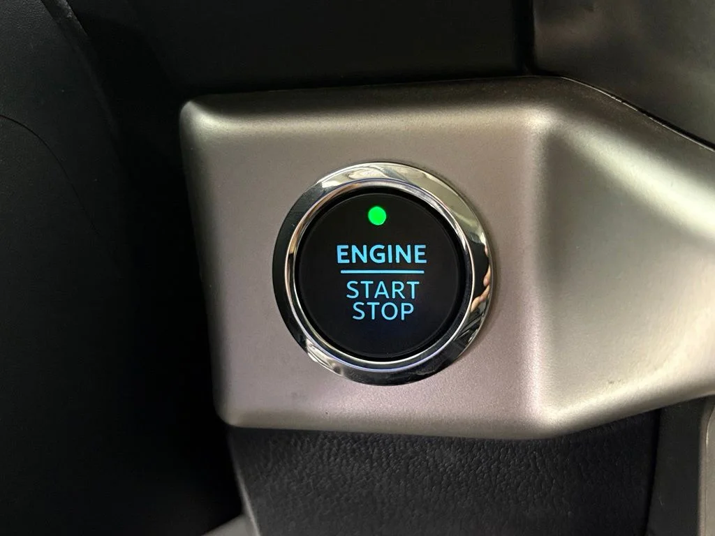 Used 2024 Silver Ford XLT image 26