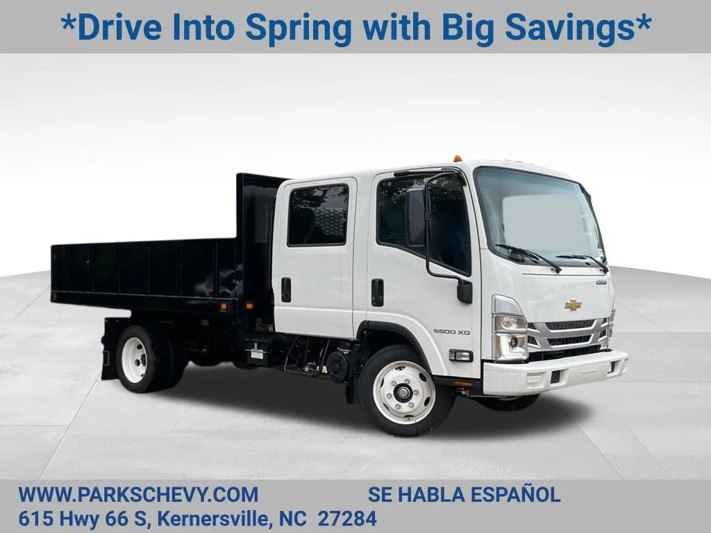 2025 Chevrolet Low Cab Forward's photo