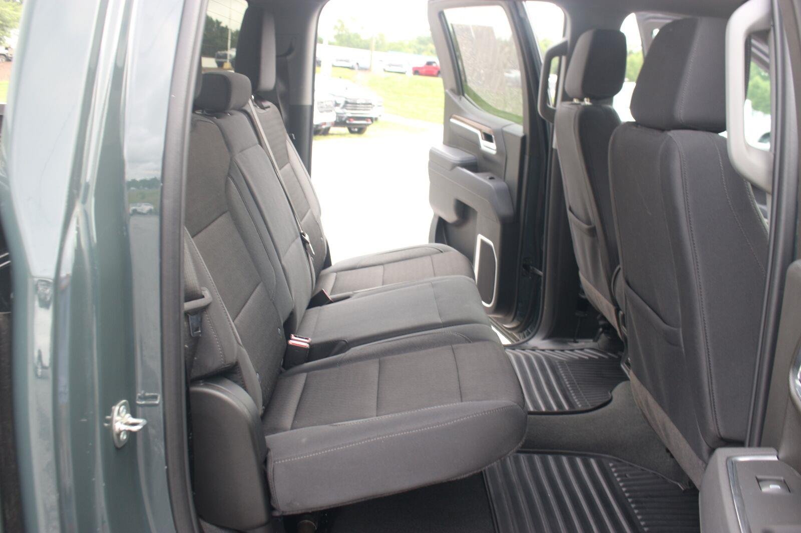 Used 2025 Cypress Gray Chevrolet LT image 36