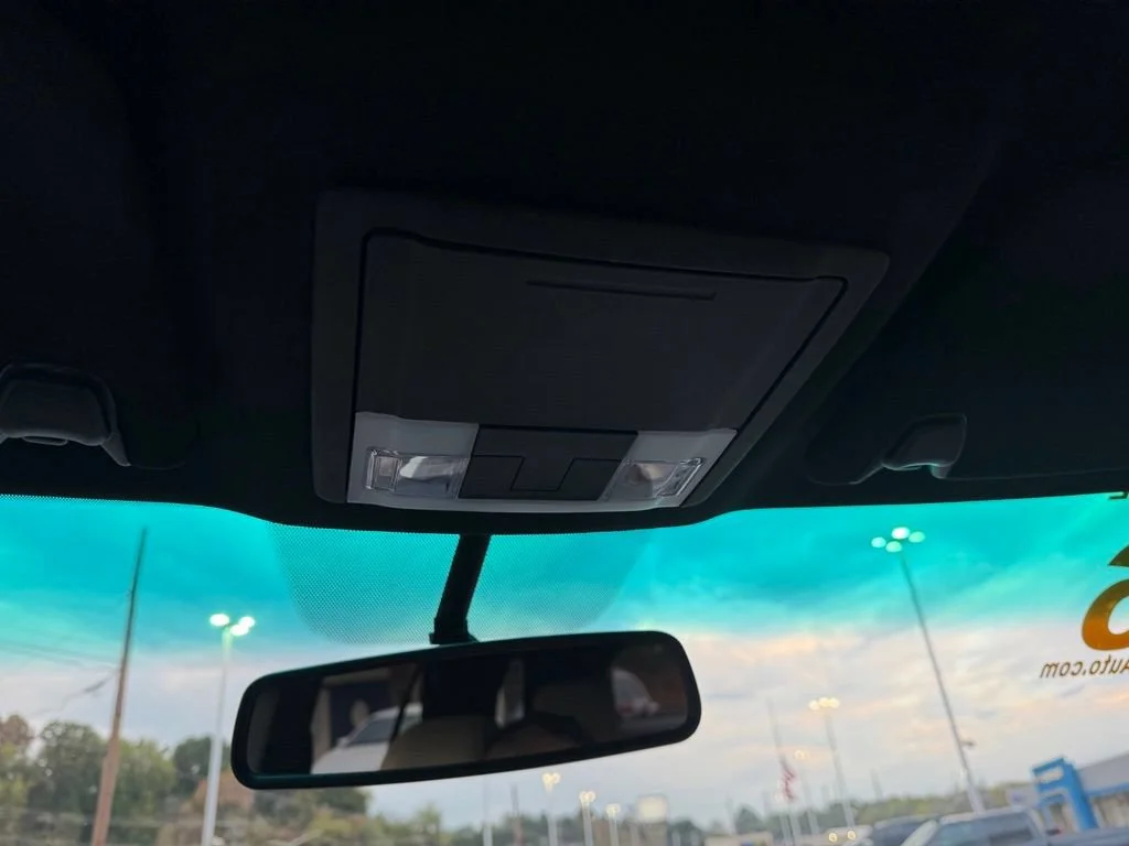 Used 2016 White Ford XLT image 18