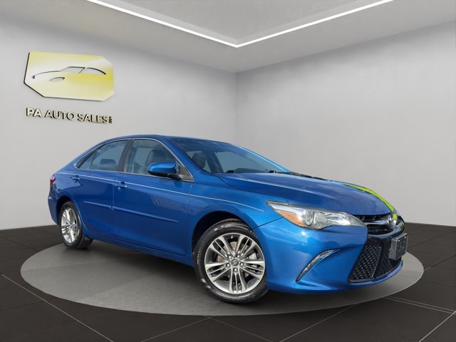 Used 2017 Blue Toyota SE image 1