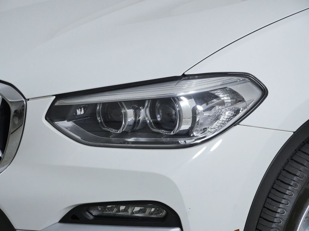 Used 2021 Alpine White BMW xDrive30i image 4