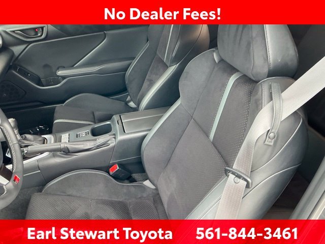 Certified Used 2025  Toyota Premium image 18