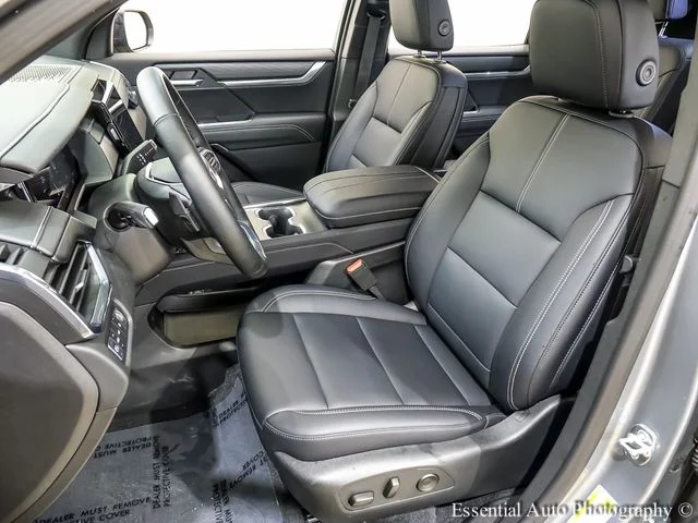 Used 2026 Silver GMC Elevation image 10