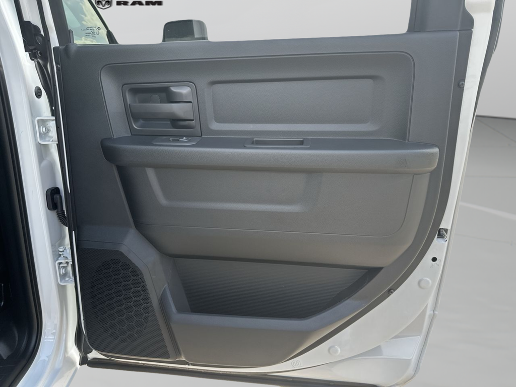 New 2026 Bright White Clearcoat RAM Tradesman image 35