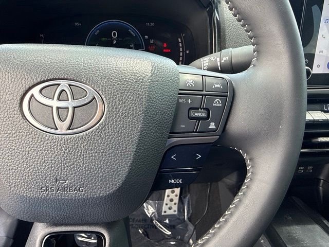 2025 Toyota Camry SE - Photo 30