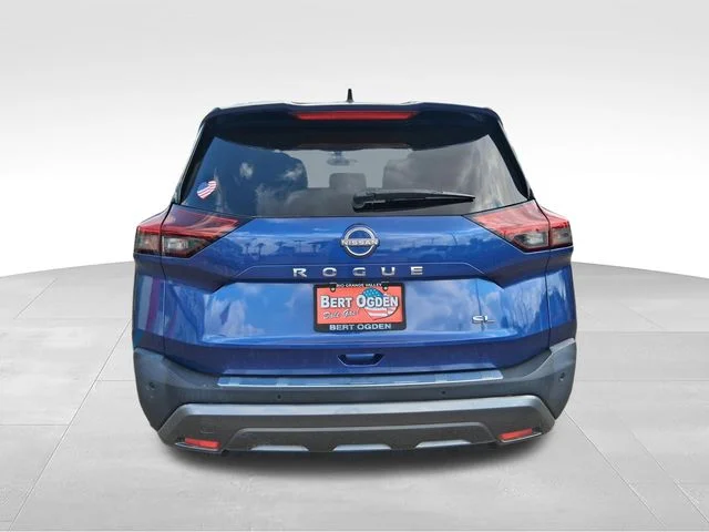Used 2023 Blue Nissan SL image 6