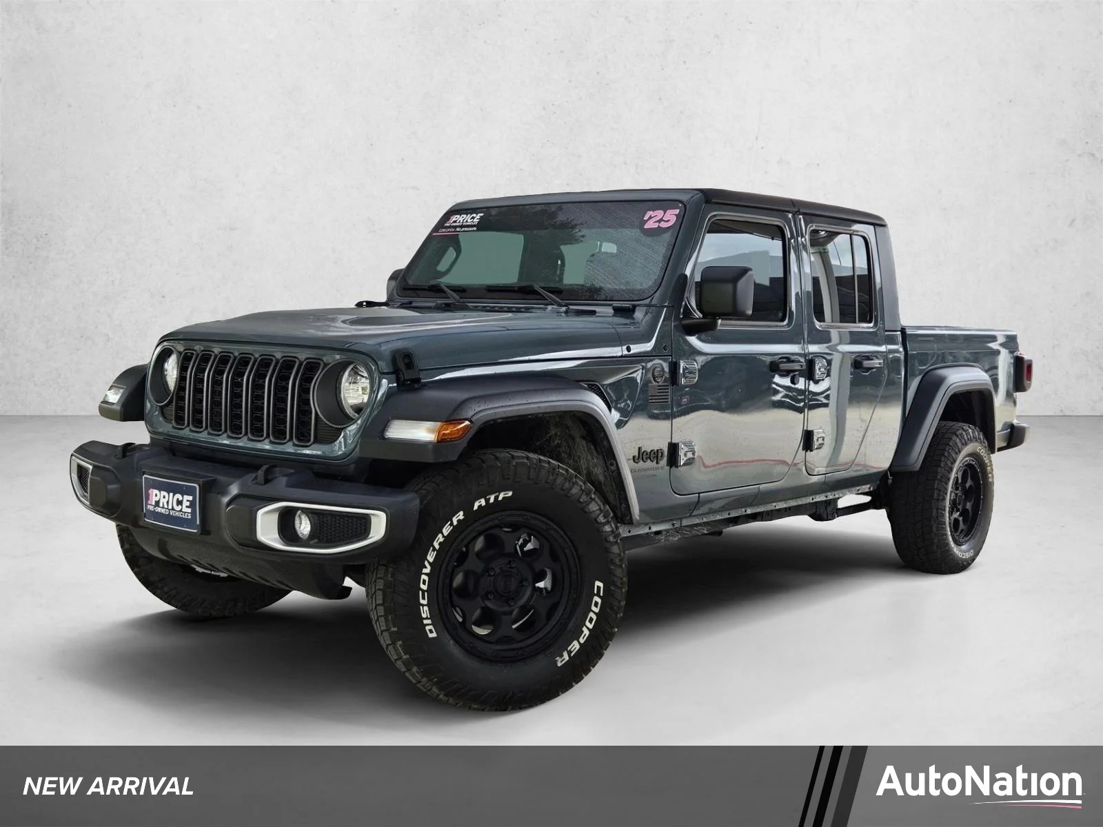 2025 Jeep Gladiator Sport Auto's photo