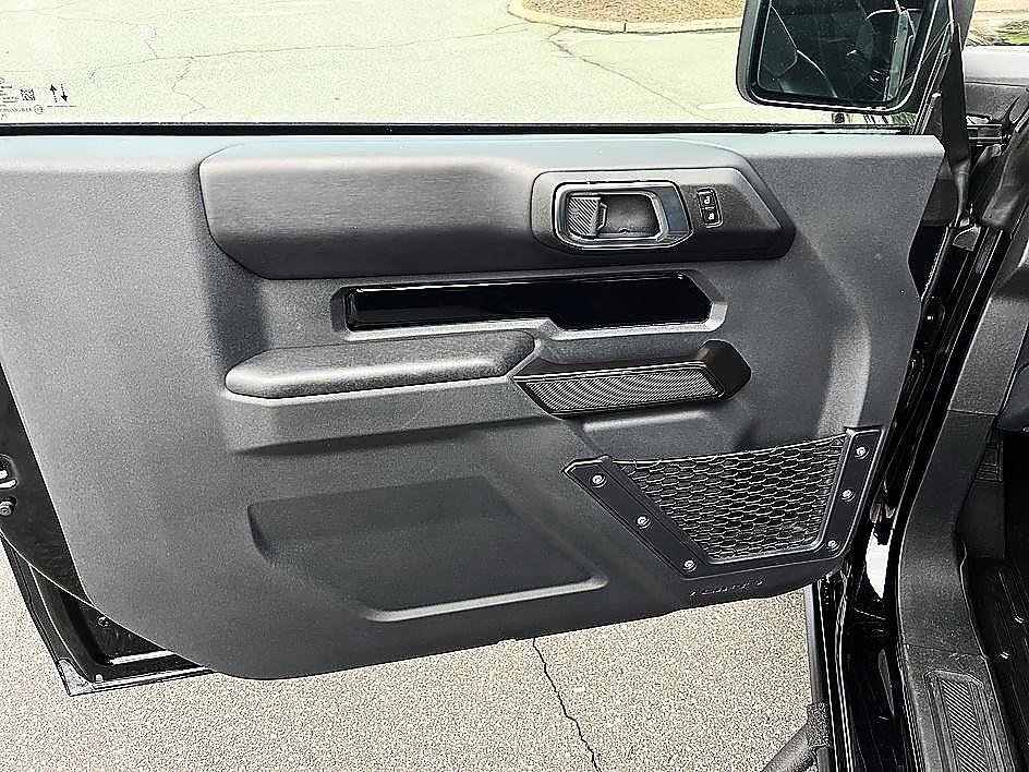 Used 2025 Shadow Black Ford Badlands image 19