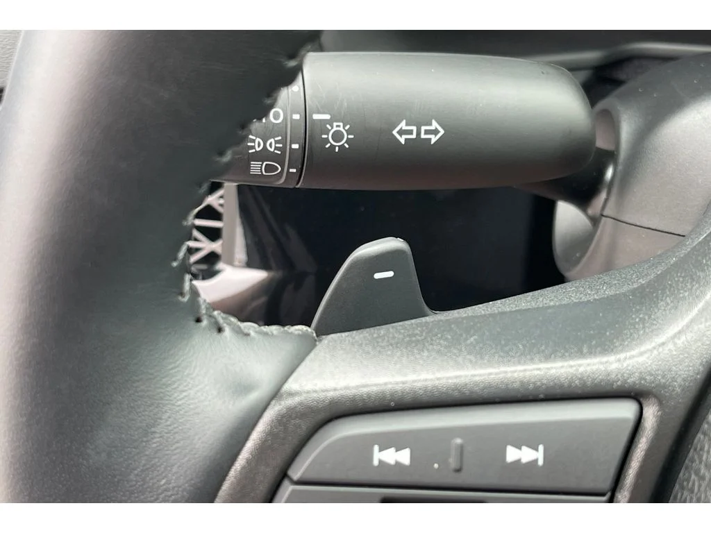 Certified Used 2025 Platinum White Pearl Honda HYBRID EX-L image 34