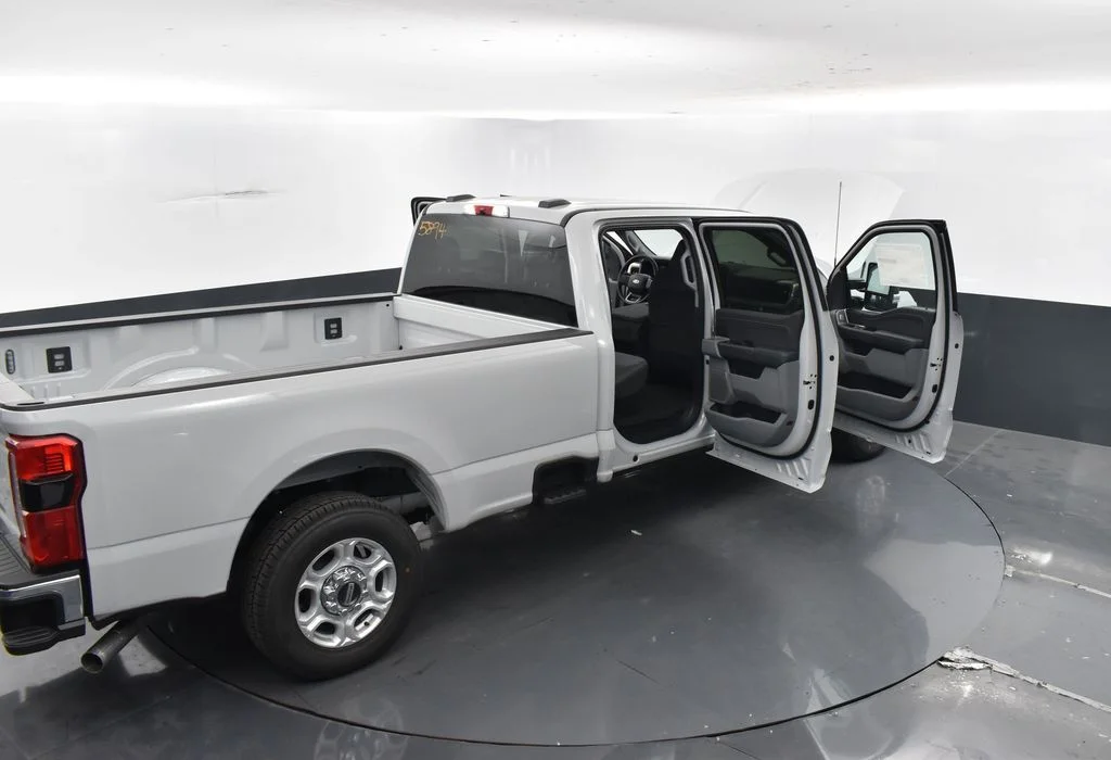 New 2026 White Ford XLT image 41